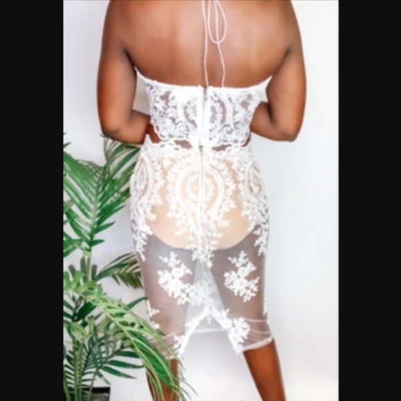 World Stop Lace Set - Picture 2 of 2